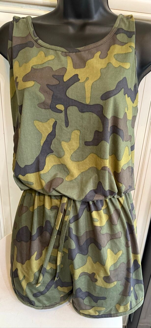 Special One by Rock Women's Sleeveless Camo Racerback Romper Green Size Medium